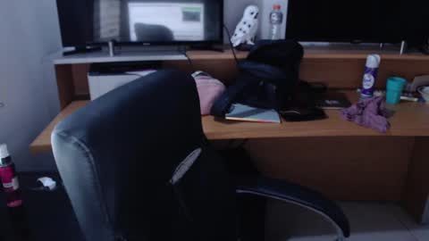 Snapshot of trixxiee_ chatting on 16, 12, 2024 trixxiee_ online show from 16, 12, 2024