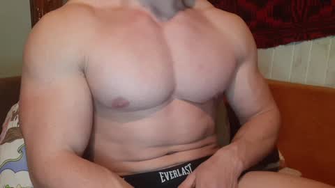 Snapshot of troncq chatting on 13, 1, 2025 Troncq online show from 13, 1, 2025