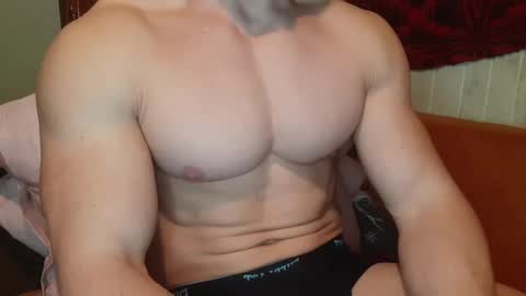 Snapshot of troncq chatting on 26, 2, 2025 Troncq online show from 26, 2, 2025