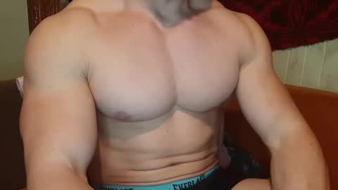 Snapshot of troncq chatting on 26, 2, 2025 Troncq online show from 26, 2, 2025