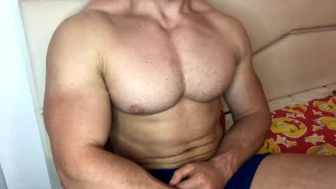 Snapshot of troncq chatting on 30, 10, 2025 Troncq online show from 30, 10, 2025