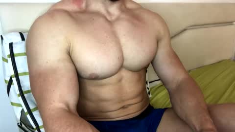 Snapshot of troncq chatting on 4, 11, 2025 Troncq online show from 4, 11, 2025