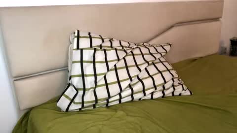 Troncq online show from 25, 11, 2025