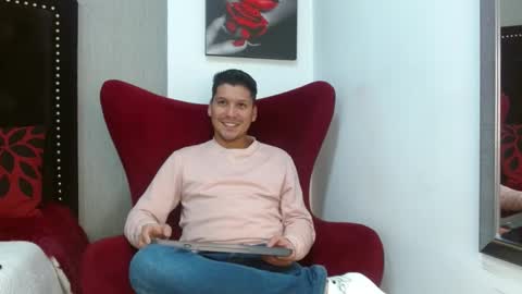 Snapshot of troy_evanss chatting on 8, 12, 2024 Troy online show from 8, 12, 2024