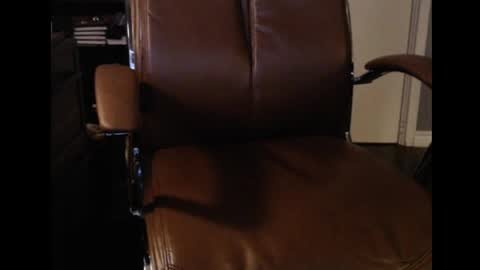 Snapshot of trvler72 chatting on 28, 4, 2026 trvler72 online show from 28, 4, 2026