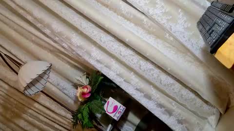 Chloe online show from 23, 3, 2026