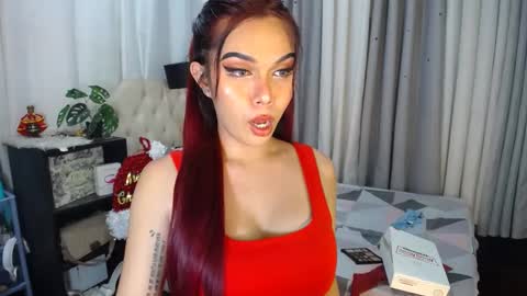 Snapshot of ts_tatiana chatting on 23, 12, 2024 billie online show from 23, 12, 2024