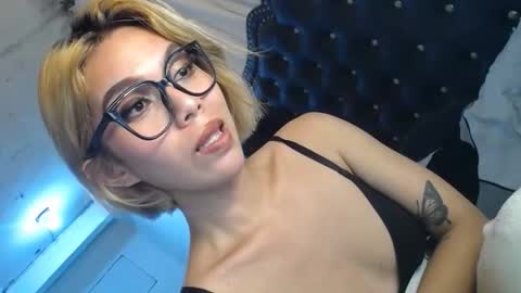 Snapshot of ts_tatiana chatting on 4, 11, 2025 billie online show from 4, 11, 2025