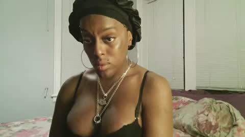 Amber White online show from 27, 5, 2026