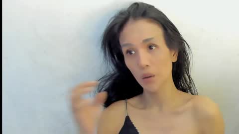 Snapshot of tsmanika chatting on 2, 2, 2025 MA NI KA online show from 2, 2, 2025