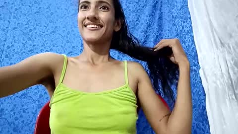 Snapshot of tsmilingg chatting on 13, 5, 2026 Dulce online show from 13, 5, 2026