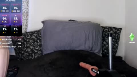 Snapshot of tssnailgirl chatting on 8, 3, 2025 Jade Snail online show from 8, 3, 2025