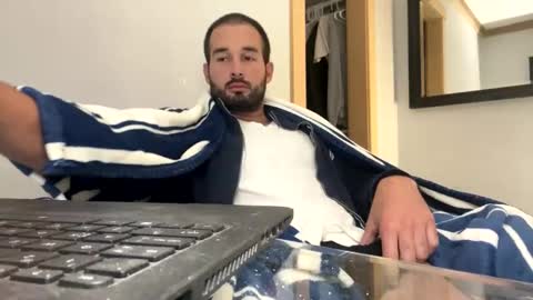 Snapshot of tuamante000 chatting on 10, 11, 2025 Stimulation make me Cum in Public or in Pvt online show from 10, 11, 2025