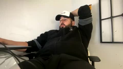 Snapshot of tuamante000 chatting on 8, 4, 2026 Stimulation make me Cum in Public or in Pvt online show from 8, 4, 2026