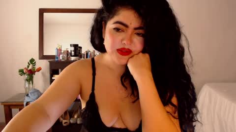 Snapshot of tuti_sex chatting on 19, 4, 2026 tuti online show from 19, 4, 2026