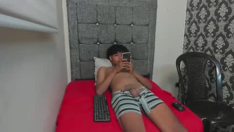 Snapshot of twink_alex19 chatting on 23, 2, 2026 Alex online show from 23, 2, 2026