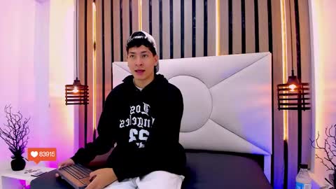 Snapshot of twink_bunny chatting on 8, 11, 2025 samu online show from 8, 11, 2025