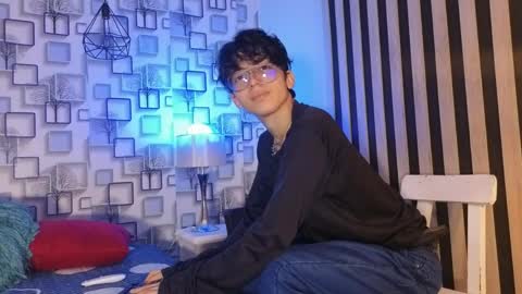 Snapshot of twink_sebas7 chatting on 31, 3, 2026 Sebastin online show from 31, 3, 2026