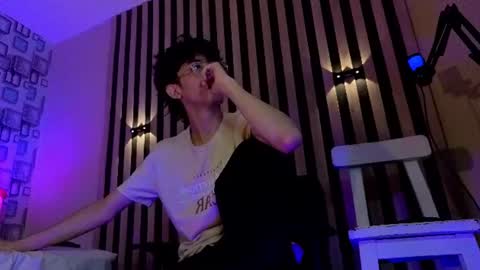 Snapshot of twink_sebas7 chatting on 10, 7, 2026 Sebastin online show from 10, 7, 2026