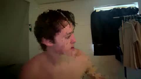 twinkboyboi69 online show from 14, 4, 2026