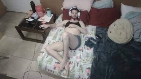 Snapshot of twinkie7 chatting on 21, 10, 2025 Twinkie 333 online show from 21, 10, 2025