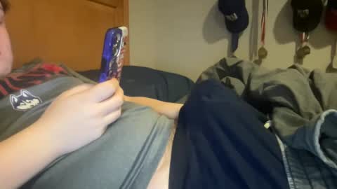 Snapshot of twinkmikexxx12 chatting on 16, 2, 2025 mike online show from 16, 2, 2025