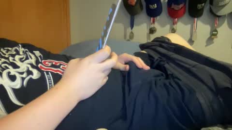 Snapshot of twinkmikexxx12 chatting on 15, 10, 2025 mike online show from 15, 10, 2025