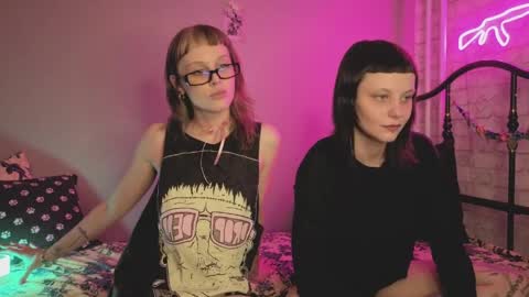 Sin and Skin online show from 6, 4, 2026