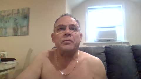 Twopeopleinlove online show from 18, 4, 2026