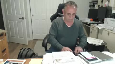 Twopeopleinlove online show from 28, 4, 2026