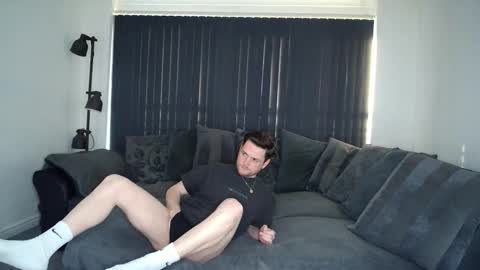 Snapshot of twotwinkhusbands chatting on 11, 9, 2025 RyanRowan online show from 11, 9, 2025