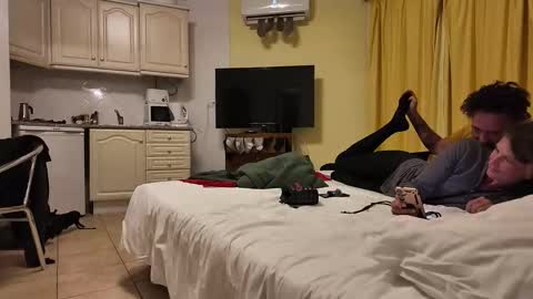 Snapshot of twowithoutfilter chatting on 14, 11, 2025 twowithoutfilter online show from 14, 11, 2025