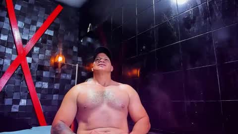 Tyleer Scot online show from 25, 3, 2026