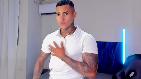 tyler_bell_ online show from 9, 4, 2026