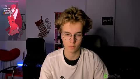 Snapshot of tyler_frost chatting on 11, 1, 2026 Tyler online show from 11, 1, 2026