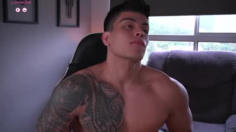 Snapshot of tyler_muscle chatting on 26, 9, 2025 David online show from 26, 9, 2025