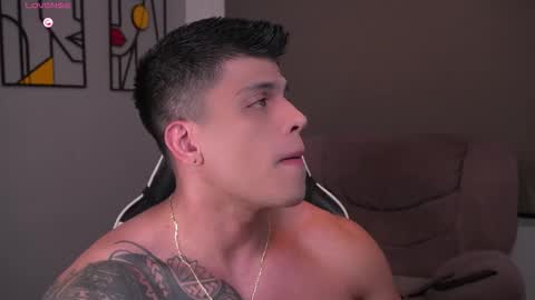 Snapshot of tyler_muscle chatting on 21, 2, 2026 David online show from 21, 2, 2026