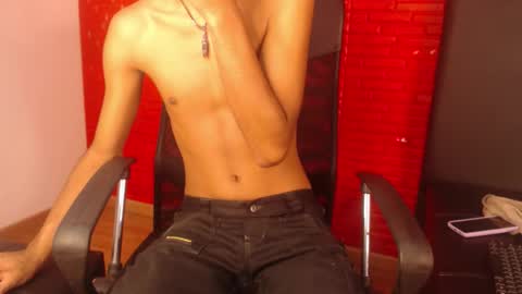 Snapshot of tyler_wolf_1 chatting on 7, 10, 2025 tyler_wolf_1 online show from 7, 10, 2025