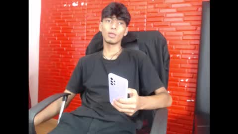 Snapshot of tyler_wolf_1 chatting on 8, 10, 2025 tyler_wolf_1 online show from 8, 10, 2025