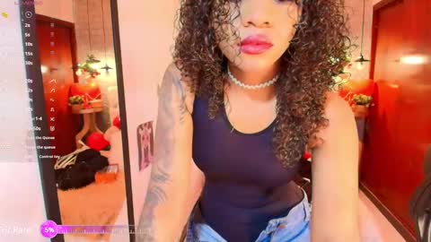 Snapshot of tylla_ chatting on 5, 3, 2025 online show from 5, 3, 2025