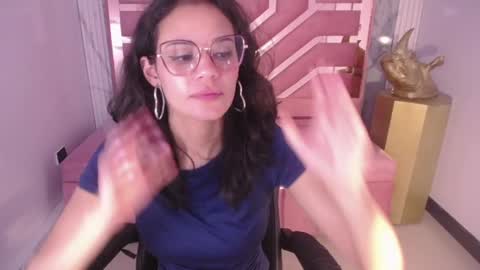 Snapshot of tyna_ch chatting on 26, 12, 2024 TYNA online show from 26, 12, 2024