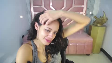 Snapshot of tyna_ch chatting on 11, 3, 2025 TYNA online show from 11, 3, 2025
