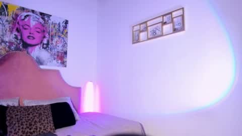 Snapshot of tyra_honey chatting on 9, 7, 2026 Tyra pretty Honey online show from 9, 7, 2026