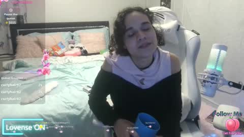 Snapshot of tyra_liana chatting on 6, 2, 2025 Tyra Liana online show from 6, 2, 2025