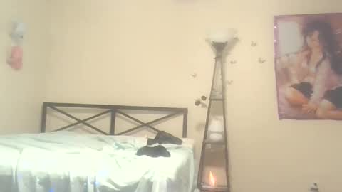 Snapshot of uandme_baby chatting on 27, 2, 2025 Azelia B online show from 27, 2, 2025