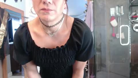 Azelia B online show from 14, 12, 2025