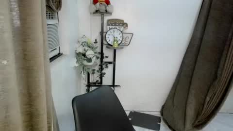 Snapshot of ube_halaya chatting on 7, 10, 2025 Rona online show from 7, 10, 2025