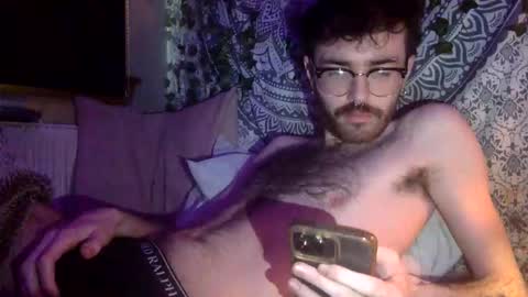 Snapshot of uhhstephen chatting on 15, 11, 2025 uhhstephen online show from 15, 11, 2025