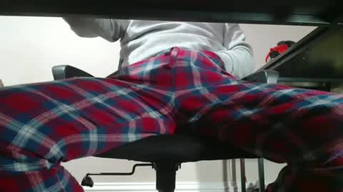 Snapshot of ukguynxtdr chatting on 25, 2, 2025 ukguynxtdr online show from 25, 2, 2025