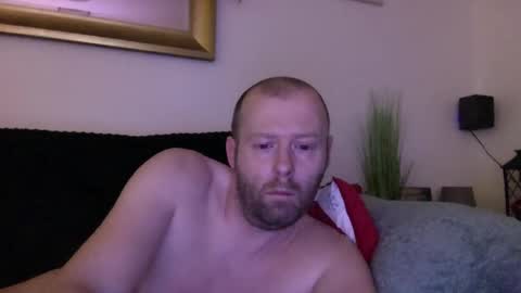 ukmatty3 online show from 18, 12, 2024